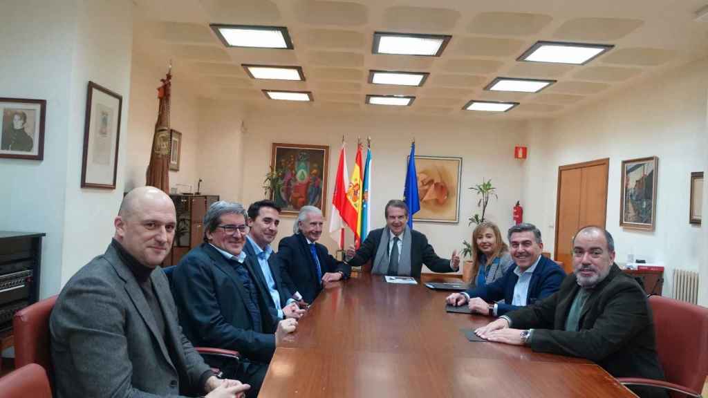 Reunión con el comité organizador del Salón del Automóvil.