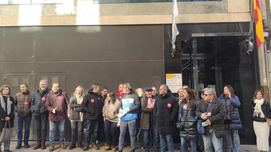 Concentración de personal de Inspección de Trabajo y Seguridad Social ante la sede del organismo ubicada en A Coruña