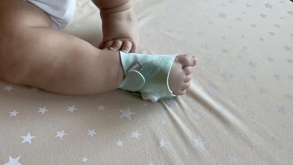 El calcetín inteligente Owlet Smart Sock