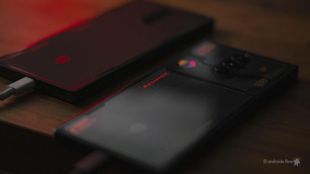 Carga rápida de móviles RedMagic con el ventilador encendido