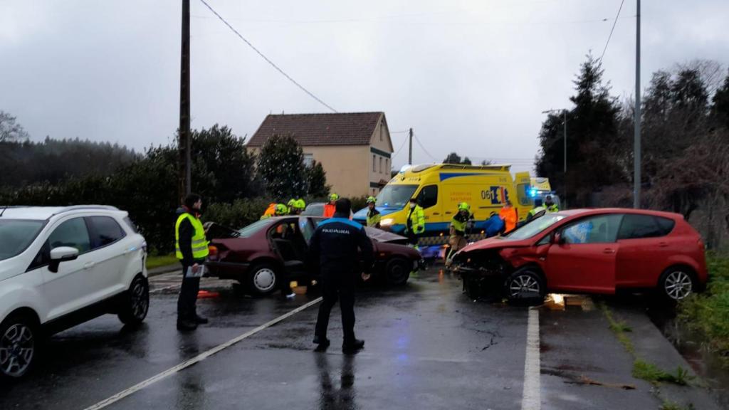 Estado en el que quedaron los coches tras la colisión