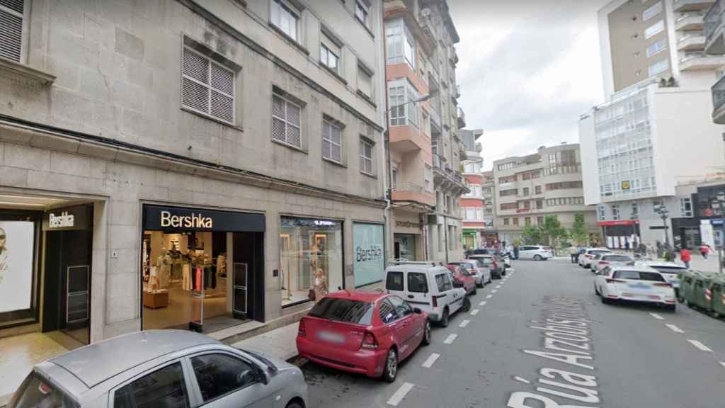 Fachada de la tienda de Bershka en Vilagarcía.