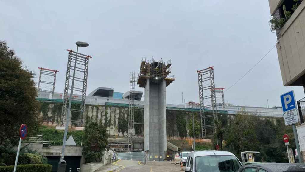 Imagen del pilar central del ascensor Halo.