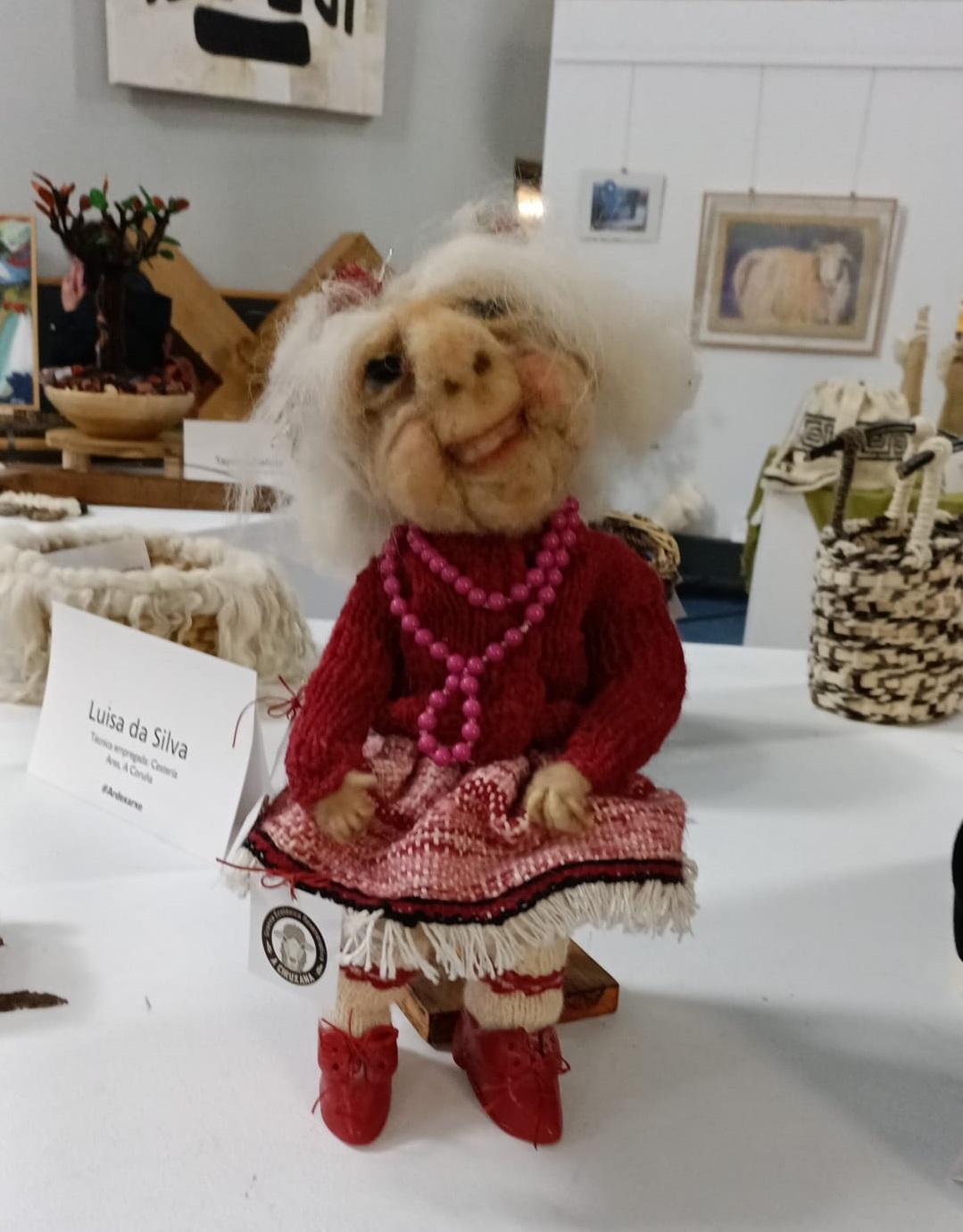 Productos elaborados por artesanos con lana de oveja gallega (Cedidas).