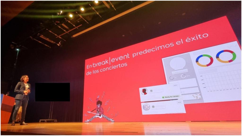 Lucía, durante una presentación de la plataforma.