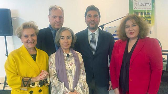 Carmen Quintanilla, a la izquierda, durante el Seminario celebrado en Azores.