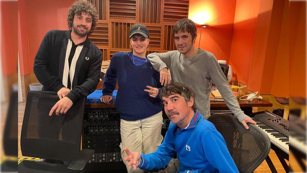 Kora y Lori Meyers en los Estudios Mans de A Coruña.