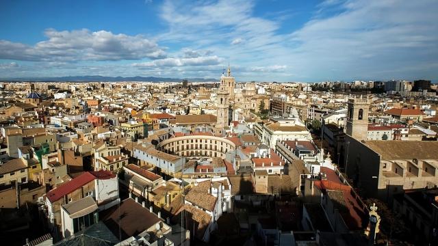 Ciutat Vella, el barrio histórico del centro de Valencia, es el eje de la lucha entre Ayuntamiento y tribunales.