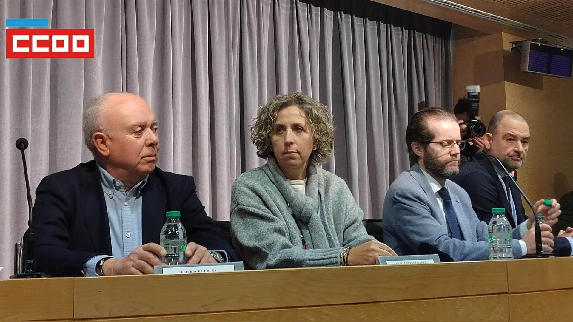 La secretaria xeral de CCOO Galicia, Amelia Pérez, en un acto por la continuidad de Ence en Pontevedra.