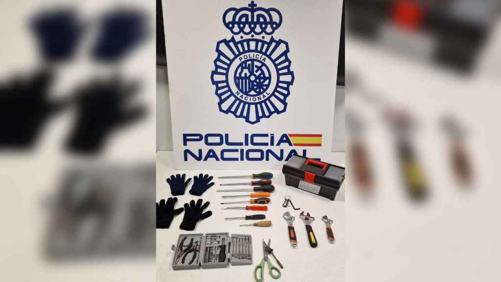Material incautado a las detenidas.