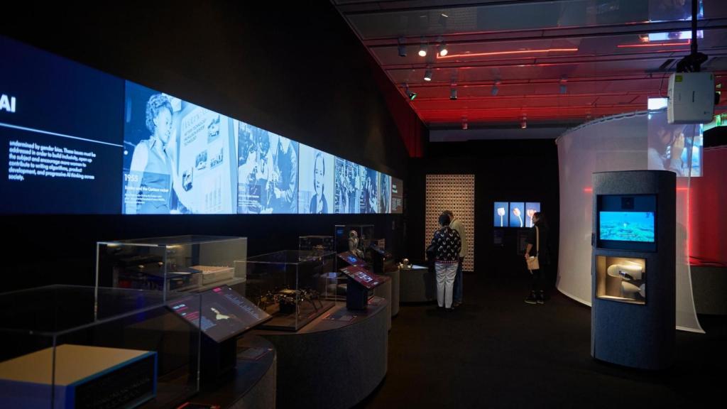 La muestra AI: More than Human, de Afundación, cierra con 20.000 visitantes en A Coruña