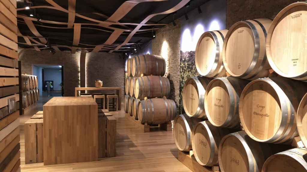 Bodega de la D.O. Monterrei Creo e Monaguillo.