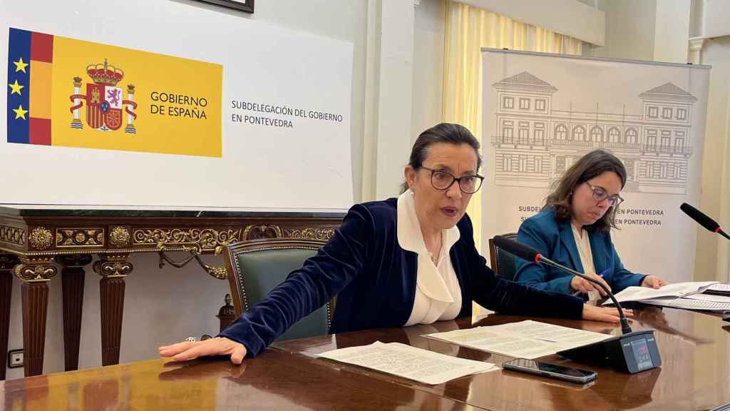 Maica Larriba (izquierda) durante la presentación del balance de seguridad vial en Pontevedra en 2022.