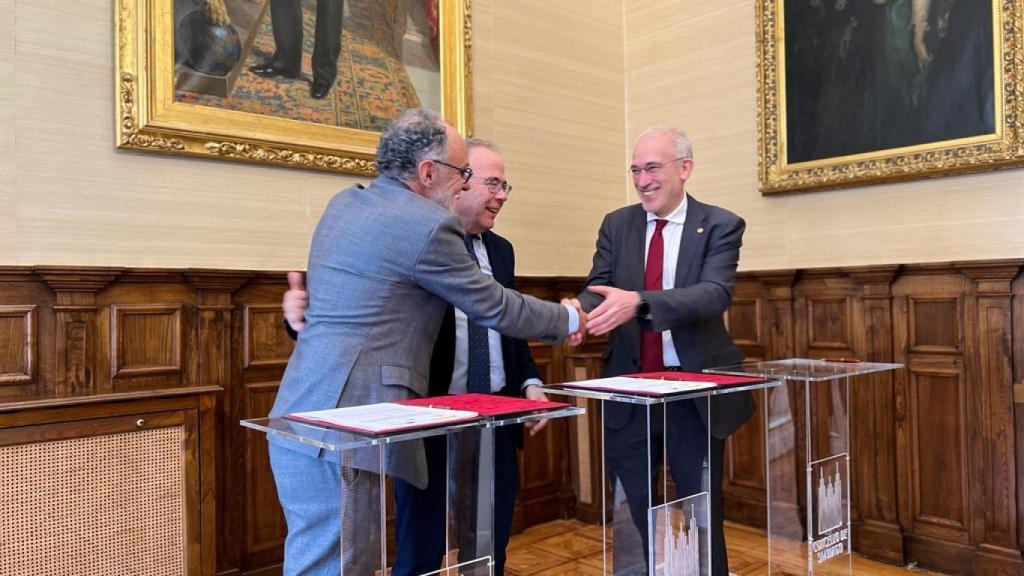 Firma del convenio para el centro logístico de mercancías de la zona histórica