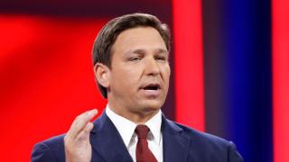 Malas noticias para inmigrantes: Ron DeSantis anuncia el nuevo centro de detención en Florida