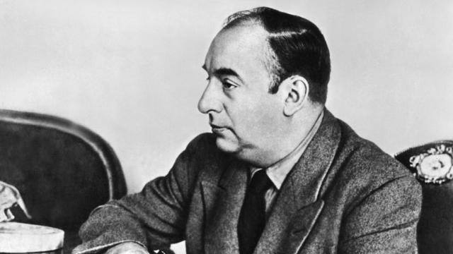 Pablo Neruda.