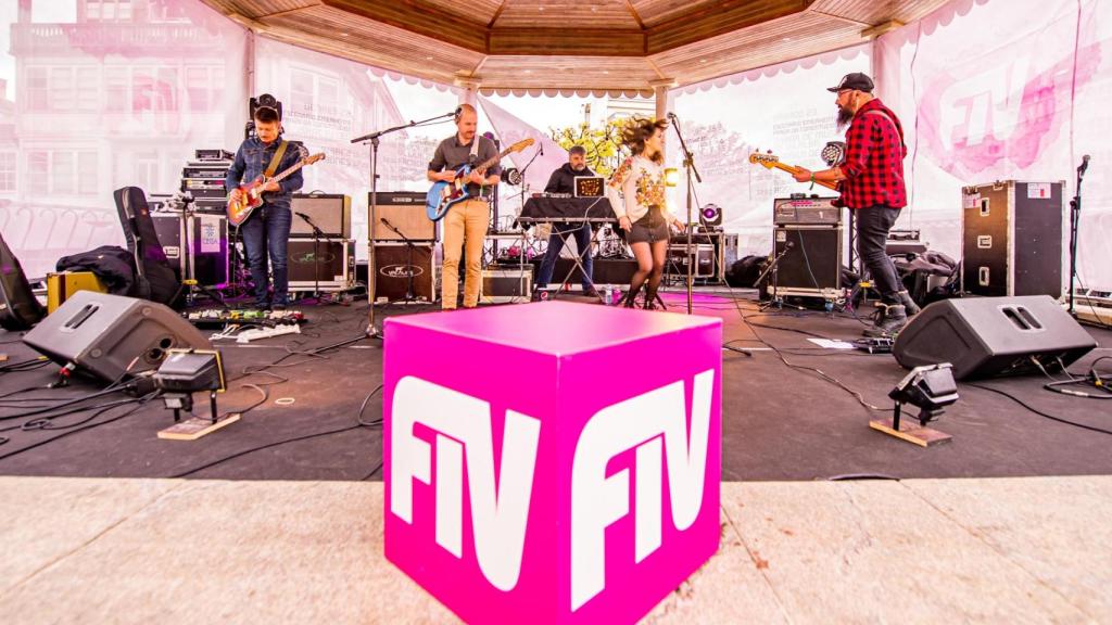 Actuación en el FIV de Vilalba (Lugo).