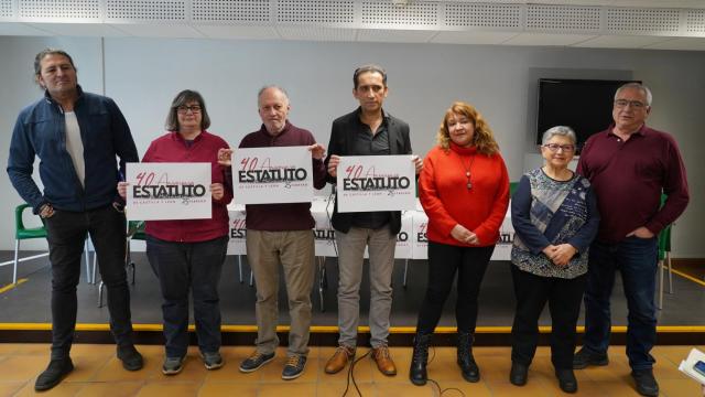 UGT, CCOO y asociaciones presentan el Manifiesto y los actos en defensa del Estatuto de Autonomía