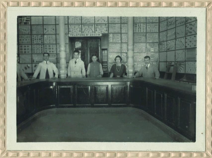 Foto de la Ferretería antes de ser restaurante.