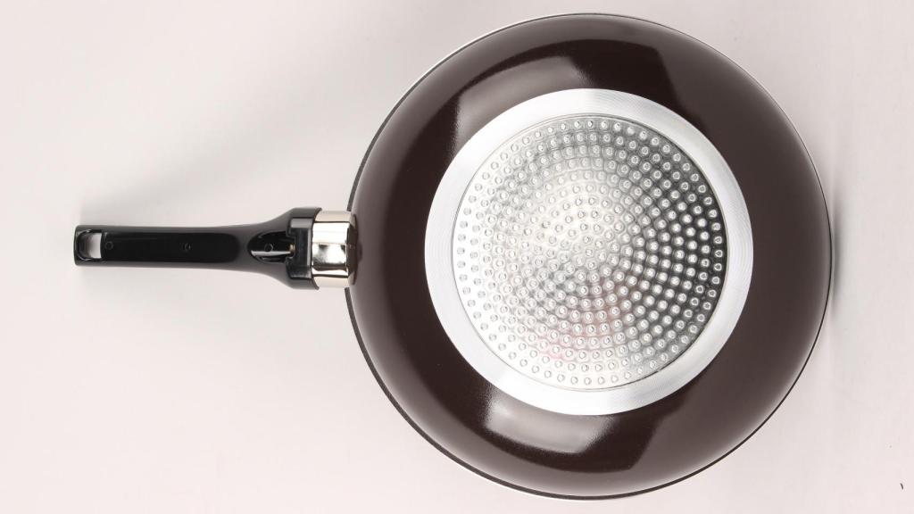 Este producto de Mercadona hace magia con las sartenes y las deja como nuevas