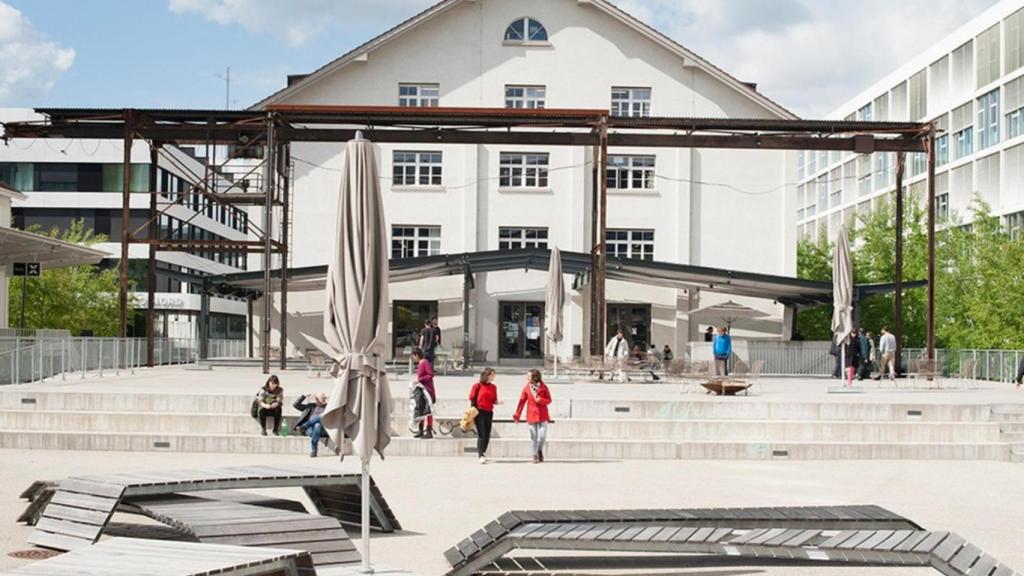 La Fundación María José Jove becará a tres artistas gallegos para formarse en Suiza