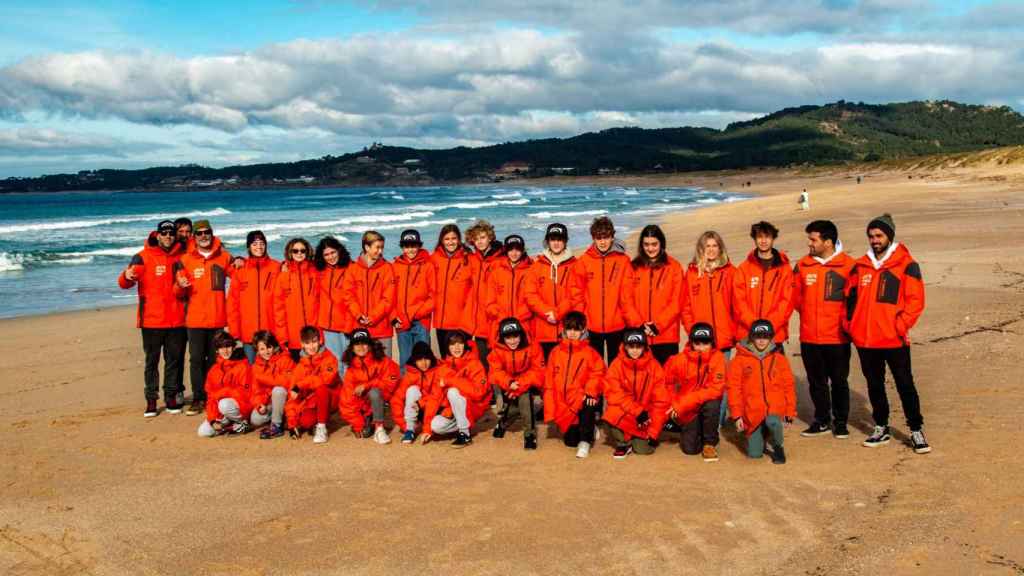 Miembros de Patos Surf Escola.