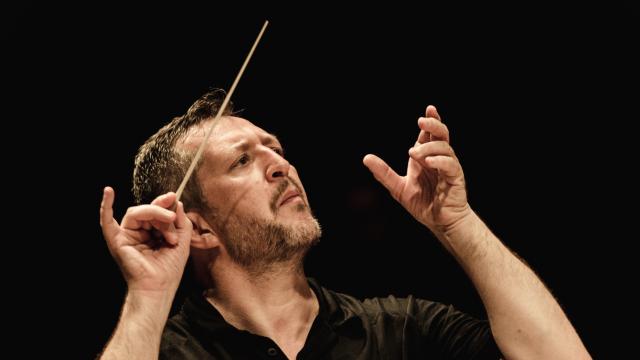 El director y compositor Thomas Adès. Foto: Mathias Benguigui