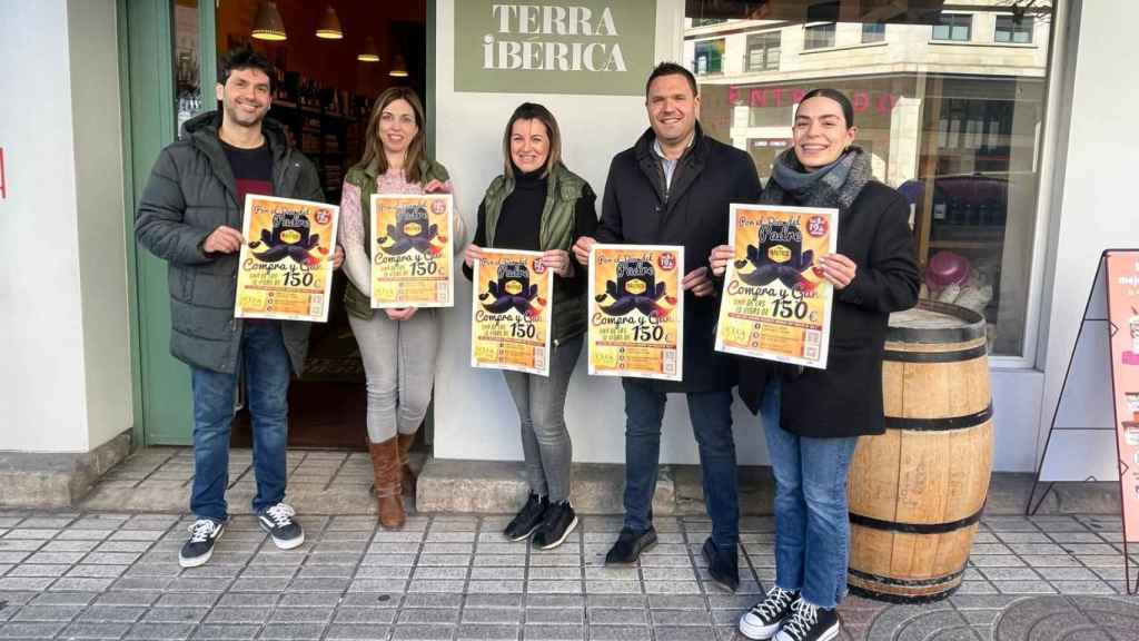 Presentación de la campaña del Día del Padre de la Asociación de Comerciantes y Hosteleros Zona Náutico.