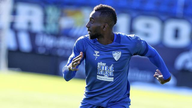 Lago Junior durante un entrenamiento con el Málaga CF