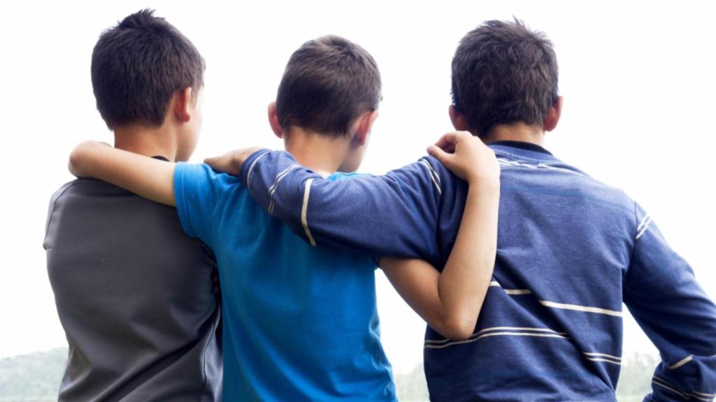 Imagen de archivo de un grupo de menores.