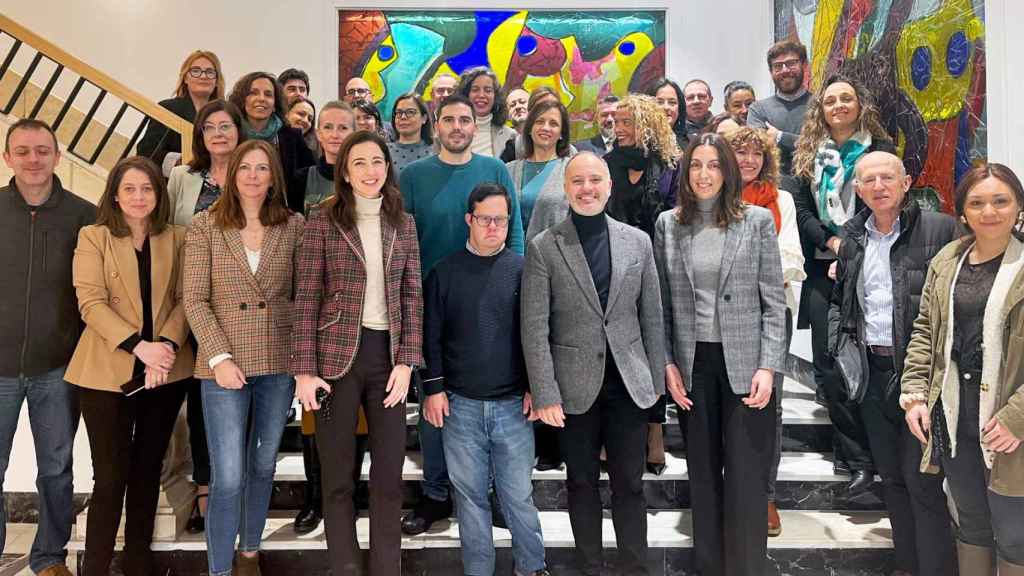 Concentración en la sede de la Zona Franca de Vigo por el 8M.