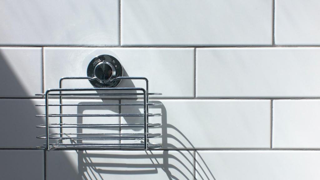 El producto milagroso de Mercadona para limpiar las juntas de baldosas y azulejos