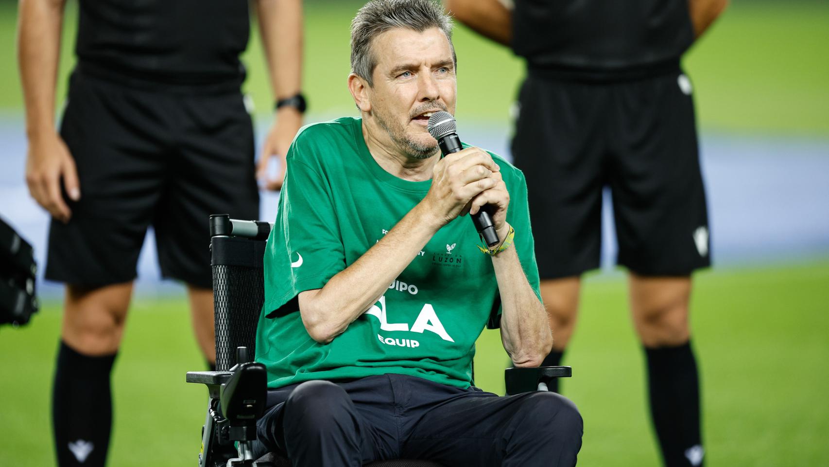 El exjugador de fútbol Juan Carlos Unzué, paciente de ELA, durante un acto en el Camp Nou.