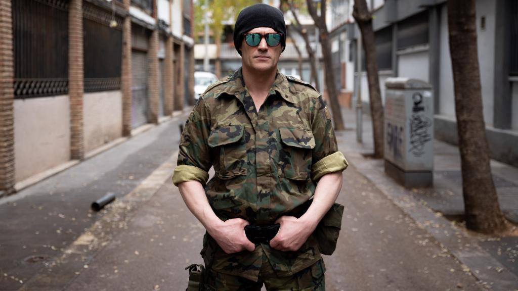 El soldado exlegionario Juan Astray vestido con su uniforme militar