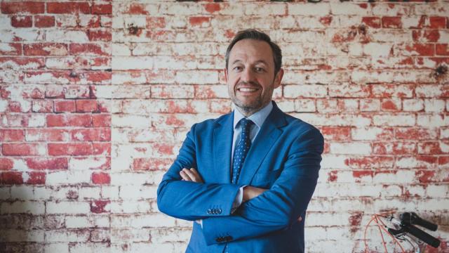 Francisco de la Torre, autor de '¿Y esto quién lo paga?', en la redacción de EL ESPAÑOL.