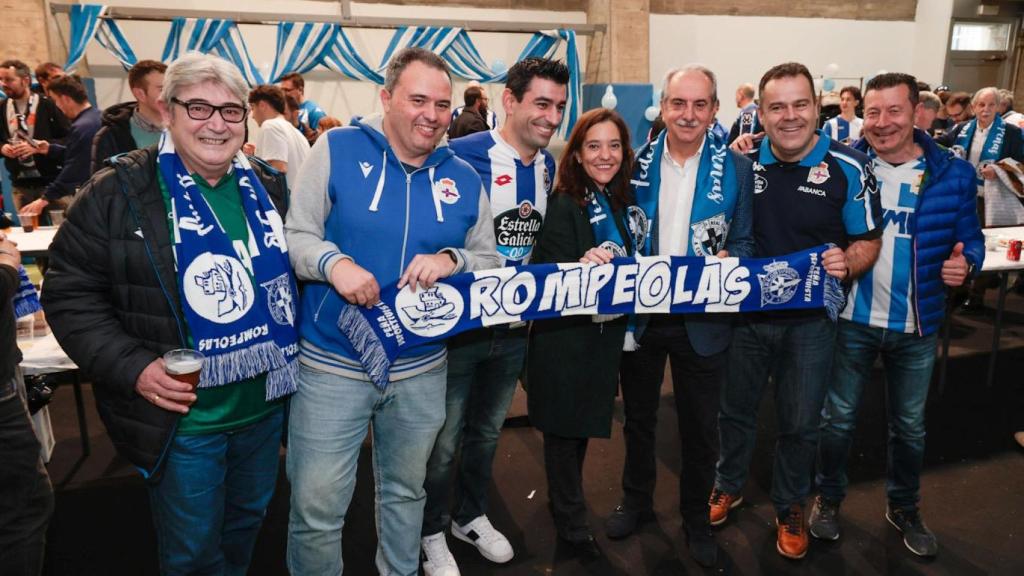 Abre el local de la Federación de Peñas Deportivistas en el Palacio de los Deportes de A Coruña