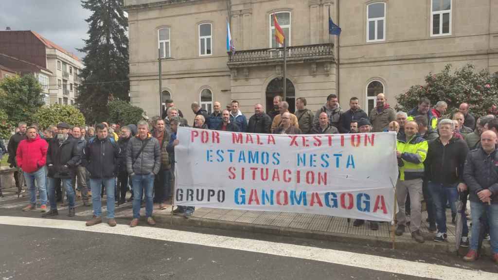 Protesta de los trabajadores de Ganomagoga en Ponteareas (Pontevedra).