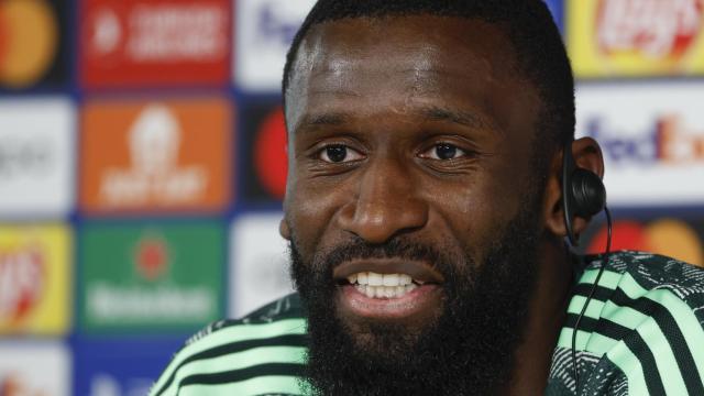 Antonio Rüdiger en rueda de prensa antes de un partido de Champions