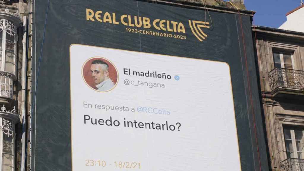 Lona con la declaración de intenciones de C. Tangana.