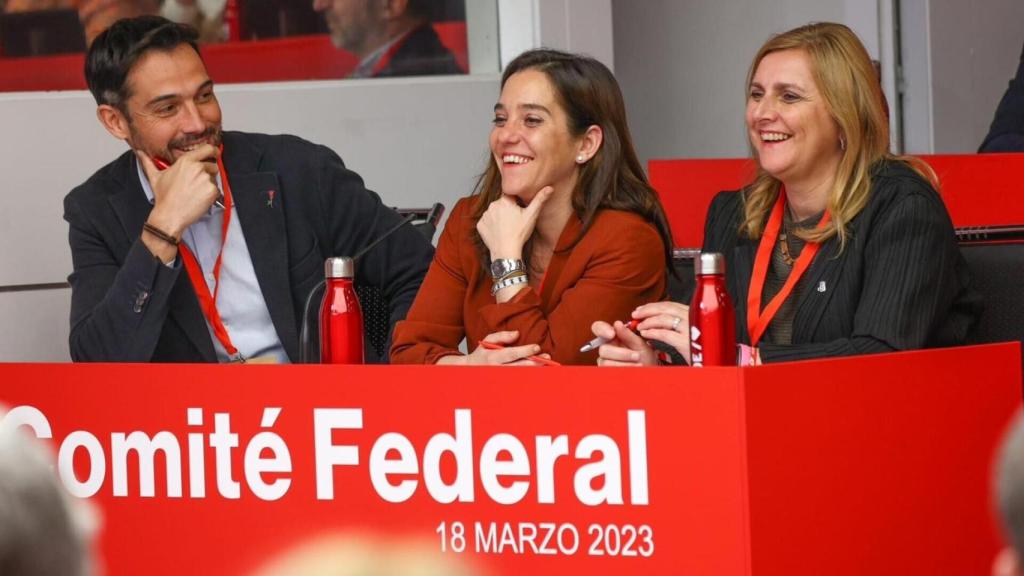 Inés Rey, en el centro