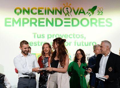 El equipo de Mentiness recibe el premio OnceInnova 2022