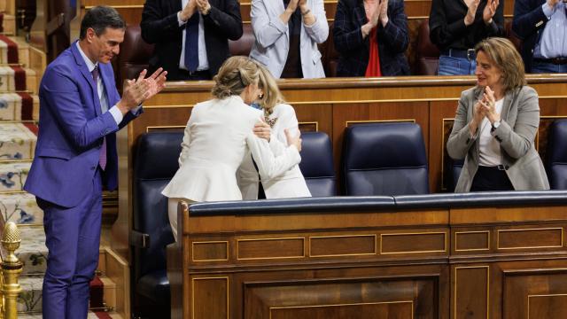 Sánchez utiliza la moción de Vox para ayudar a Yolanda Díaz a imponerse a Podemos