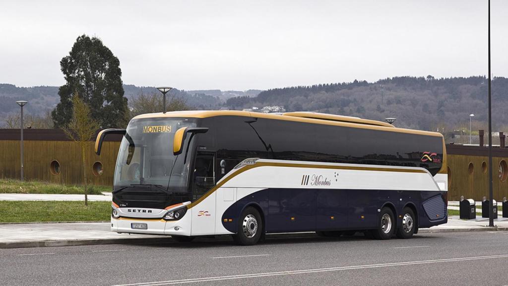 Imagen de archivo de un autobús de Monbus.