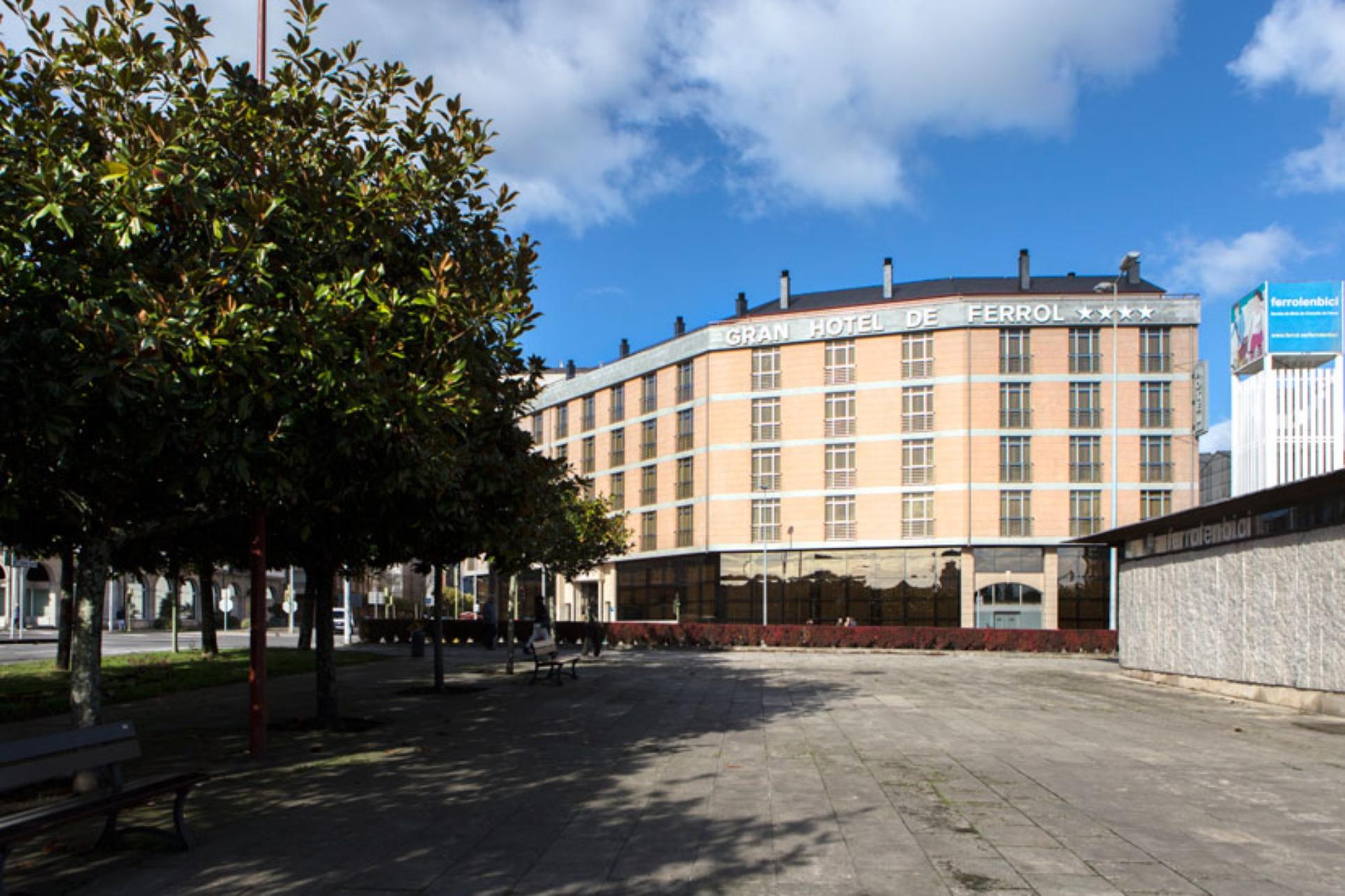 www.granhoteldeferrol.com