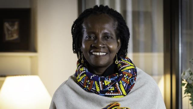 Florence Oloo, economista keniana y premio Harambee 2023.