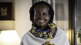Florence Oloo, economista keniana: La educación es la clave de la transformación de la mujer en África