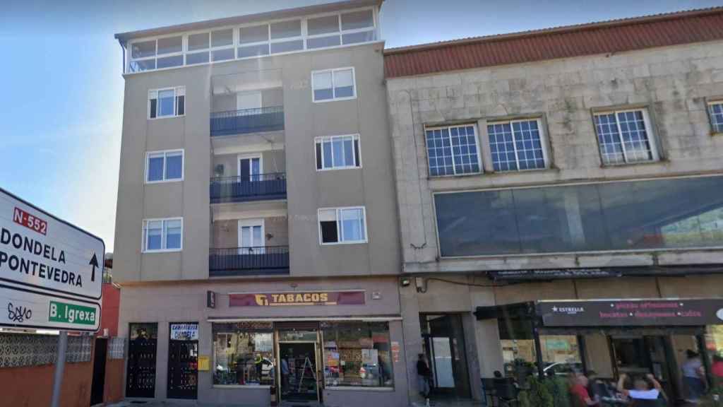 Estanco ubicado en el número 29 de la Avenida de Redondela, en Chapela.