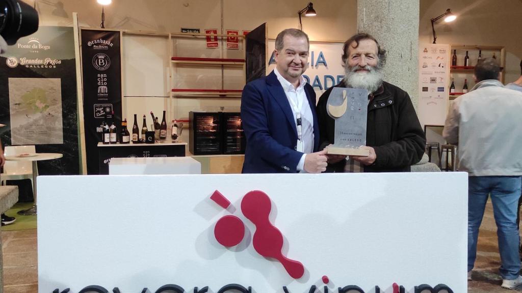 Distinción a Francisco Rego