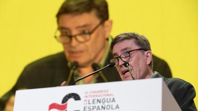 Luis García Montero en el IX Congreso de la Lengua Española que se celebra en el Palacio de Congresos en Cádiz. Foto:  Jorge Zapata / EFE