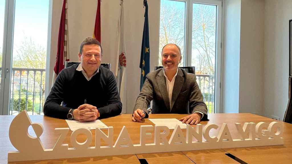 Reunión entre el alcalde de Cuntis y el delegado de Estado de Zona Franca.